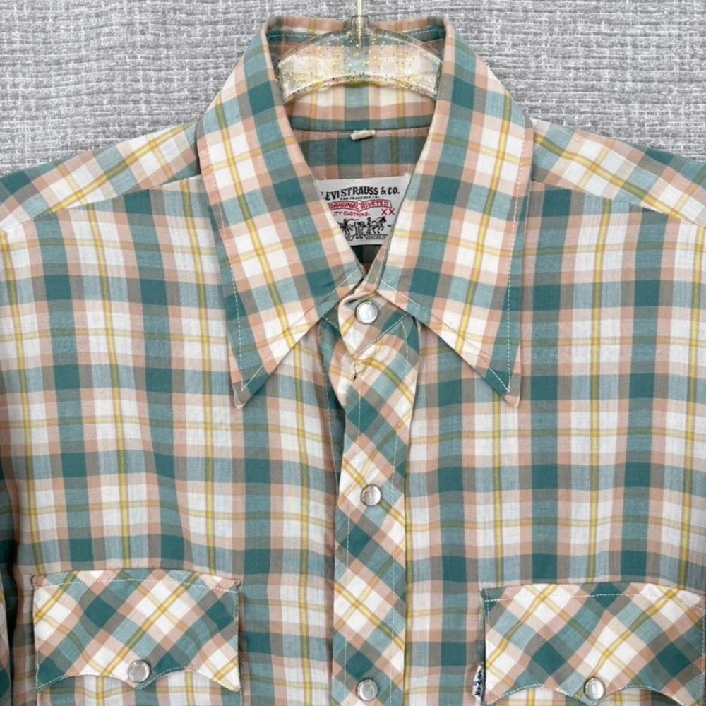 Vintage 80's Levis Western Pearl Snap Shirt Mens M Plaid Long Sleeve Country